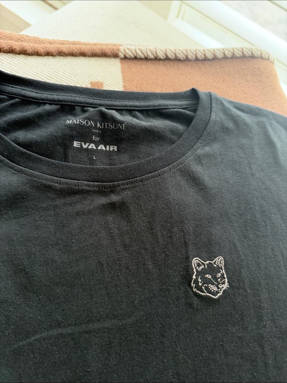 Unisex MAISON KITSUNÉ Black long sleeve Tee with Embroidered Fox.